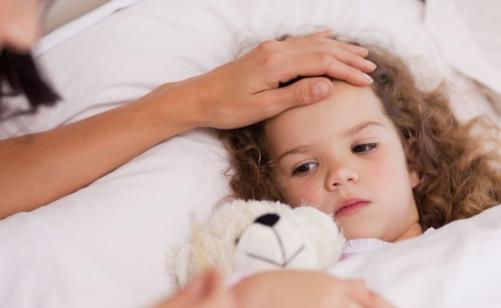 嬰兒感冒發(fā)燒退燒物理方法 嬰兒感冒發(fā)燒的護理措施