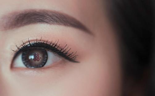 內雙眼妝技巧小眼變電眼 內雙怎么畫眼線