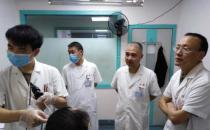 耳鼻喉專家林齊鳴—對待工作三十年如一日 詮釋醫(yī)者仁心