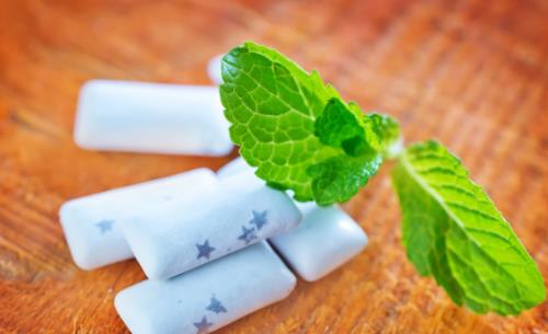 沒事就嚼口香糖?小心給你帶來這些副作用