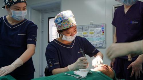 北京圣慈醫(yī)療美容韓國宋院長坐診秘特線埋植線全面部提升