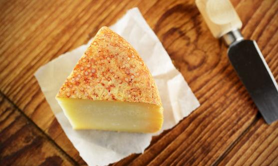 羊奶牛奶吸收利用大比拼 羊奶有鎮靜安神的作用