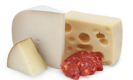 羊奶牛奶吸收利用大比拼 羊奶有鎮靜安神的作用