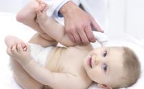 給寶寶退熱還在犯這些誤區嗎 簡單易學的寶寶發燒護理方式