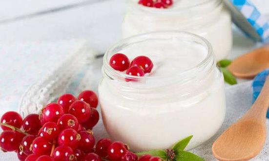 奶制品對寶寶很重要 酸奶可以保證胎兒的營養