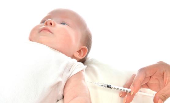 寶寶發燒先別急著吃退燒藥 寶寶發燒日常應對法則