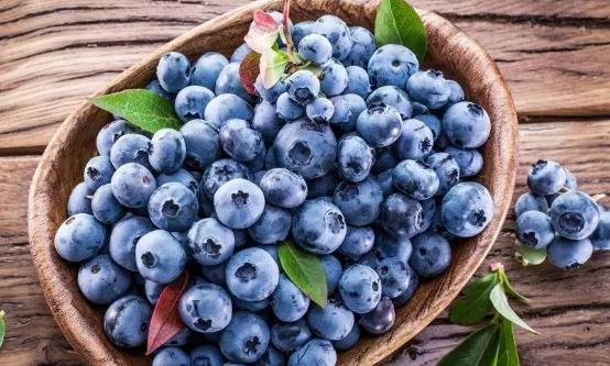 吃藍莓的各種利與弊 新鮮藍莓的10種美味吃法