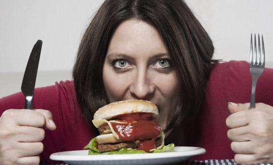 八個(gè)信號(hào)說明腎臟病了 晚上九點(diǎn)泡腳最護(hù)腎