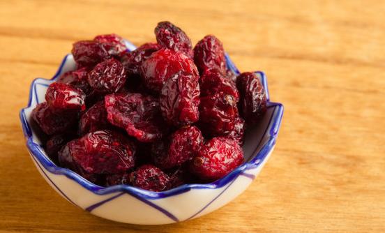 蔓越莓的5種功效與作用 既能清腸排毒又能美容養(yǎng)顏