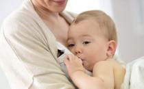 怎么判斷母乳是否不足 母乳喂養需信心別被假相迷惑