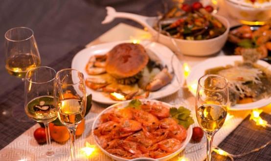 晚餐記住五個不健康長壽不是夢 吃晚餐的七大禁忌要避免