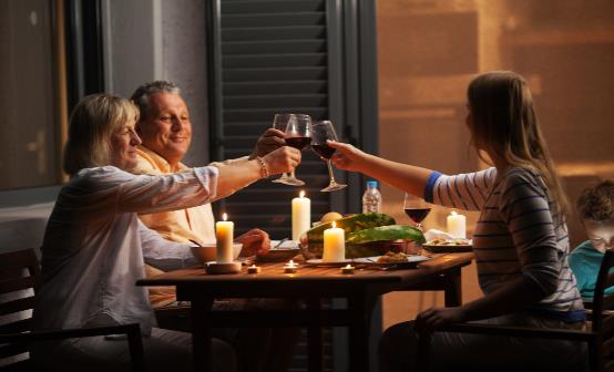 晚餐記住五個不健康長壽不是夢 吃晚餐的七大禁忌要避免