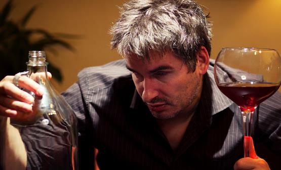 長期酗酒給身體帶來10大危害 推薦四種中醫(yī)戒酒方