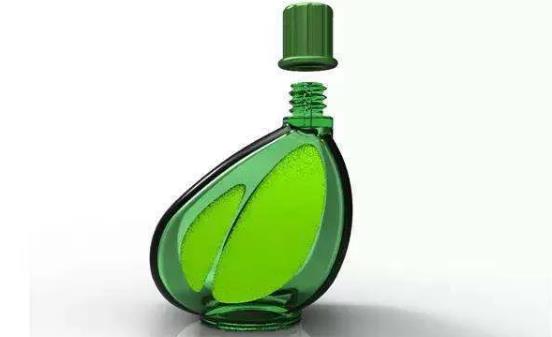 風(fēng)油精和清涼油都是夏季必備的藥品。平時(shí)感冒、頭暈、蚊蟲叮咬都