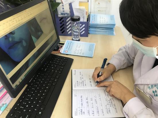 【華夏人物志】但行好事,莫問前程丨我只想做孩子最信任的白癜風治療“齊媽媽