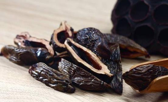 檳榔的主要功效和食用方法 嚼檳榔出現(xiàn)四個(gè)異常最好去檢查