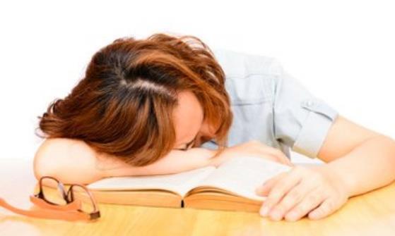 缺鉀會(huì)感到頭暈?zāi)垦H菀灼>? 缺鉀多吃7種食物補(bǔ)回來