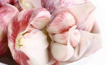 食用大蒜小常識(shí) 大蒜搭配養(yǎng)生功效更佳 