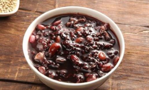 黑米粥有哪些功效與作用？黑米粥養胃嗎？怎么做養腎