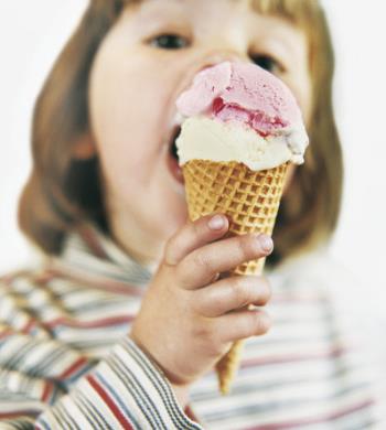 夏季吃冷飲容易導致什么病？千萬不能喝冷飲的7類人