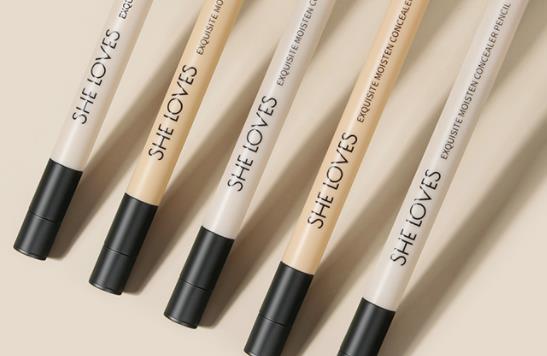 ?遮瑕筆和粉餅?zāi)膫€應(yīng)該先用 遮瑕筆怎么遮黑眼圈