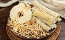 ?川貝燉雪梨對(duì)慢性咽炎有用嗎 川貝和梨可以蒸給一歲的寶寶吃嗎