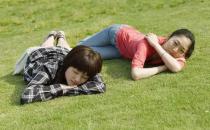 ?曬背去寒濕的最佳時間 曬背后的排病反應有哪些